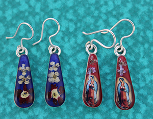 21. Aretes Gota Larga